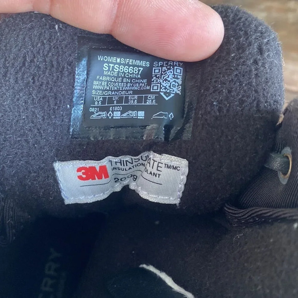 Womens Sperry winter boots size 8.5 chexk them out very nice thanks 🙏 - Picture 8 of 8